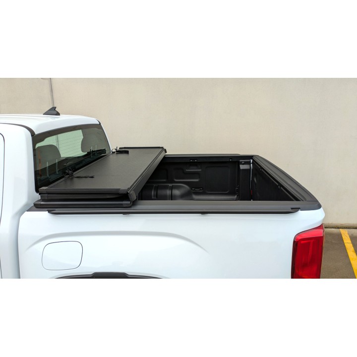 Închidere de Benă Tip Capac, Otros Fabricantes Tri-Fold, Nissan Navara Cabină Dublă 2005 - 2015 - EDK.ro