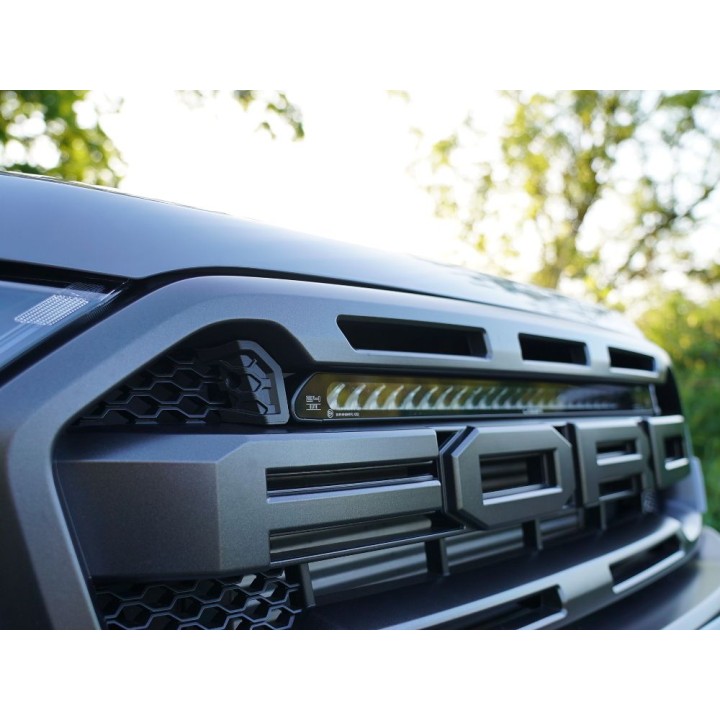 Kit de Integrare Proiectoare LED Omologate Pentru Grilă, Lazer Lamps cu 1x Linear-24 Elite, 1x Grille Mount Brackets și 1x Wirin