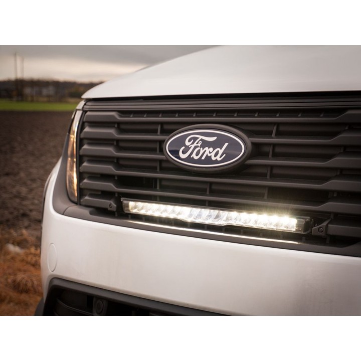 Kit de Integrare Proiectoare LED Omologate Pentru Grilă, Lazer Lamps cu 1x Linear-18 Elite i-LBA, 1x Grille Mount Brackets și 1x