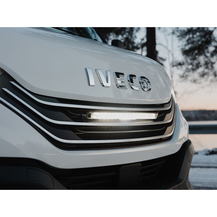 Kit de Integrare Proiectoare LED Omologate Pentru Grilă, Lazer Lamps cu 1x Glide with PL, 1x Grille Mount Brackets și 1x Wiring 