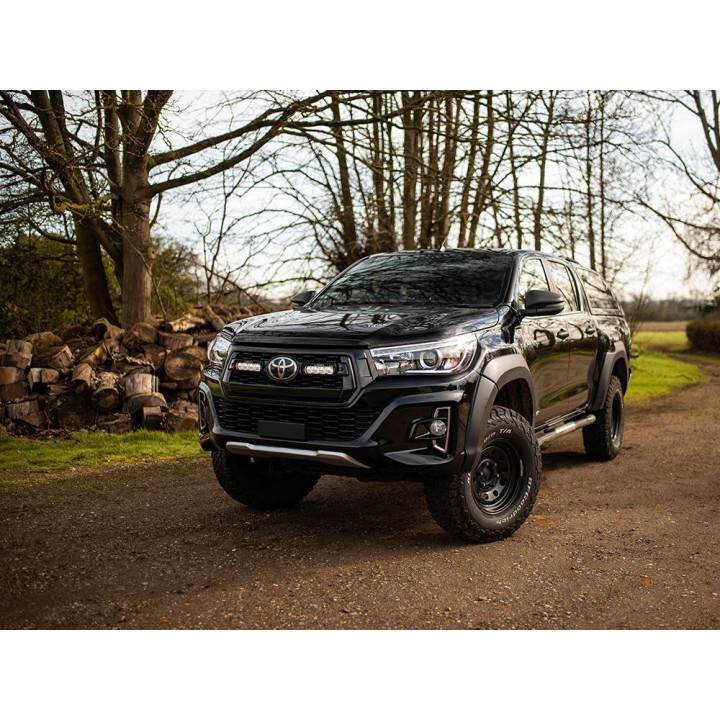 Kit de Integrare Proiectoare LED Omologate Pentru Grilă, Lazer Lamps cu 2x ST4 Evo, 1x Grille Mount Brackets și 1x Wiring Kit, T
