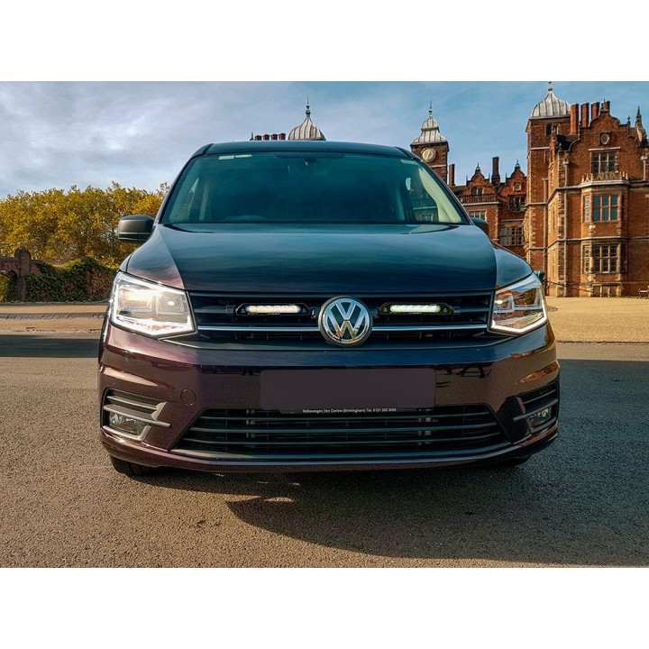 Kit de Integrare Proiectoare LED Omologate Pentru Grilă, Lazer Lamps cu 2x Linear-6 Elite+, 1x Grille Mount Brackets și 1x Wirin