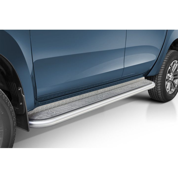 Praguri Laterale, Steeler 4x4 Side Bars cu Treaptă Checker Plate, Culoare Argintiu, Mitsubishi L200 2015 - 2019 - EDK.ro