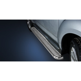 Praguri Laterale, Steeler 4x4 Side Bars cu Treaptă Checker Plate, Culoare Argintiu, Mitsubishi Outlander 2009 - 2012 - EDK.ro