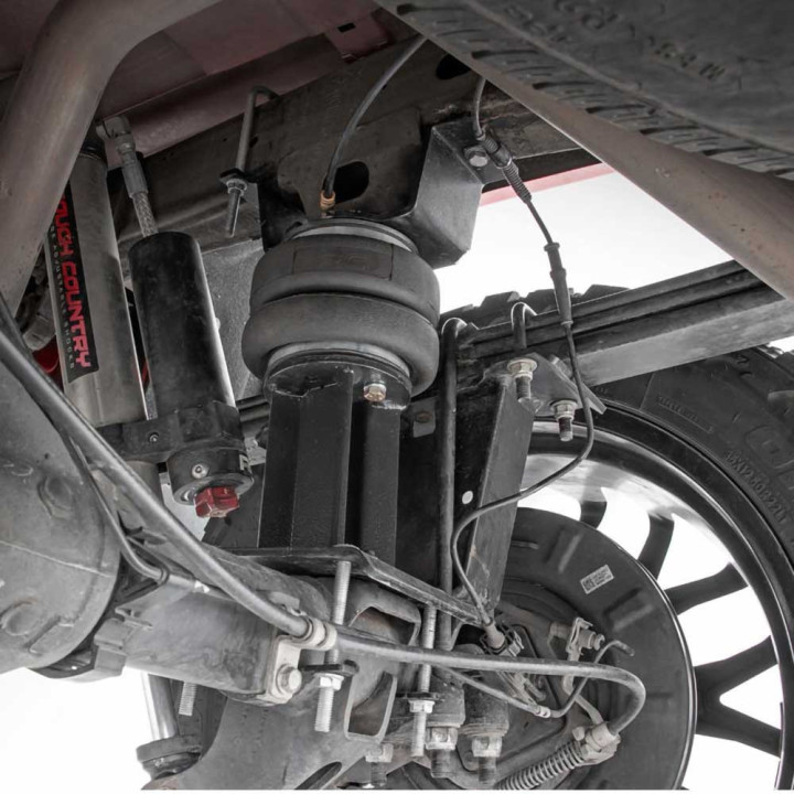 Kit Pernă Pneumatică Spate, Rough Country, Chevrolet Silverado 1500 / GMC Sierra 1500 2007 - 2019 - EDK.ro
