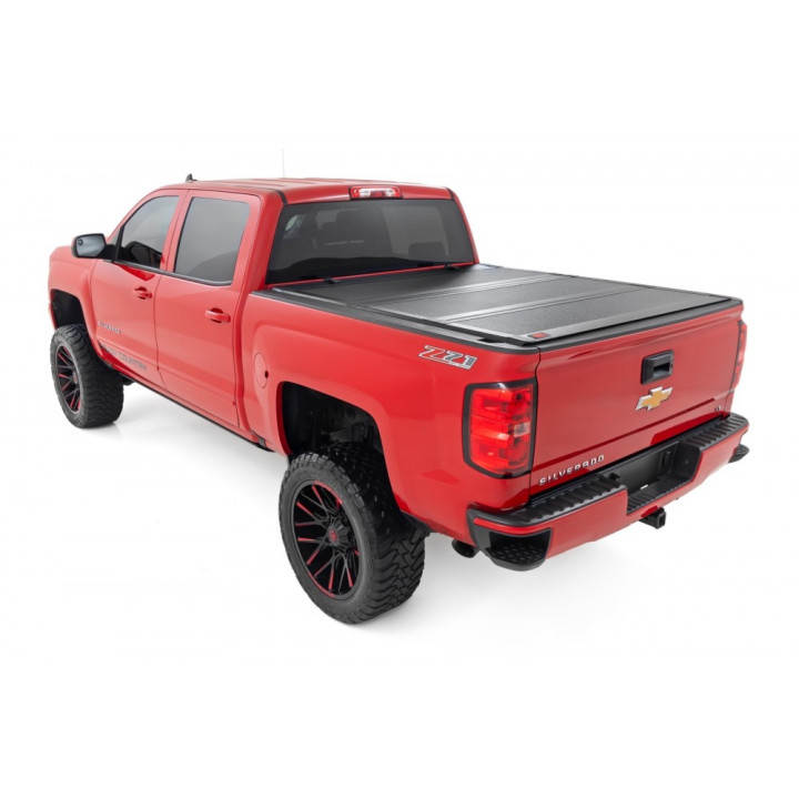 Închidere de Benă Tip Capac, Rough Country Tri-Fold, Chevrolet Silverado 1500 / GMC Sierra 1500 Lungime Benă 5.8 Feet 2014 - Prezent - EDK.ro