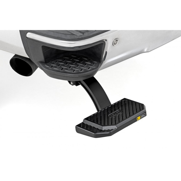 Treaptă de Acces Pentru Benă, Rough Country Retractable Step, Chevrolet Silverado 1500 / GMC Sierra 1500 2014 - 2019 - EDK.ro