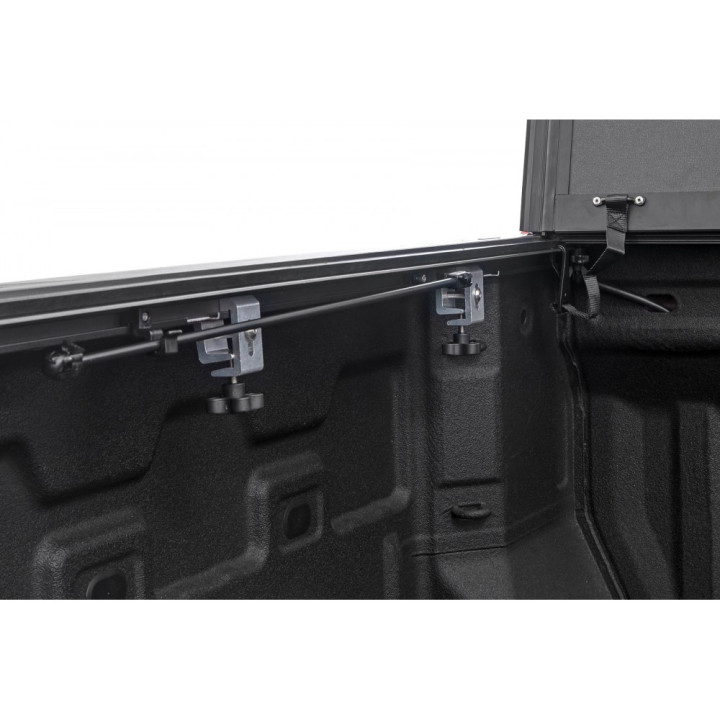 Închidere de Benă Tip Capac, Rough Country Tri-Fold, Chevrolet Colorado / GMC Canyon Lungime Benă 6.7 Feet 2014 - 2089 - EDK.ro