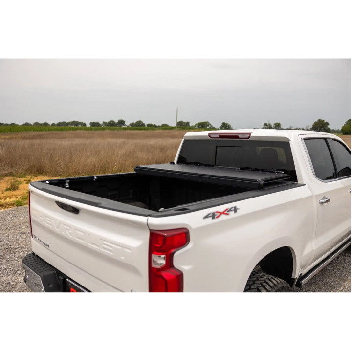 Lid Tonneau Bed Cover, Rough Country Tri-Fold, Chevrolet Silverado 1500 / GMC Sierra 1500 Bed Length 5.8 Feet 2014 - Present - EDK.ro