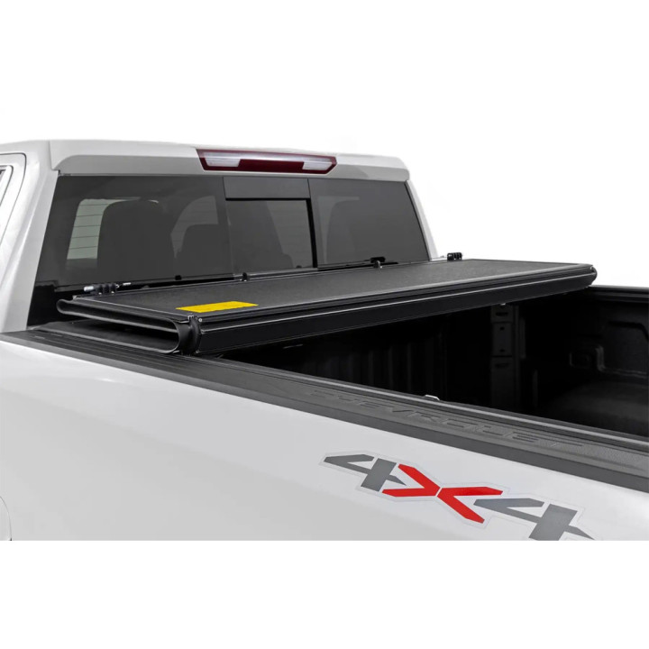 Lid Tonneau Bed Cover, Rough Country Tri-Fold, Chevrolet Silverado 1500 / GMC Sierra 1500 Bed Length 6.7 Feet 2019 - Present - E