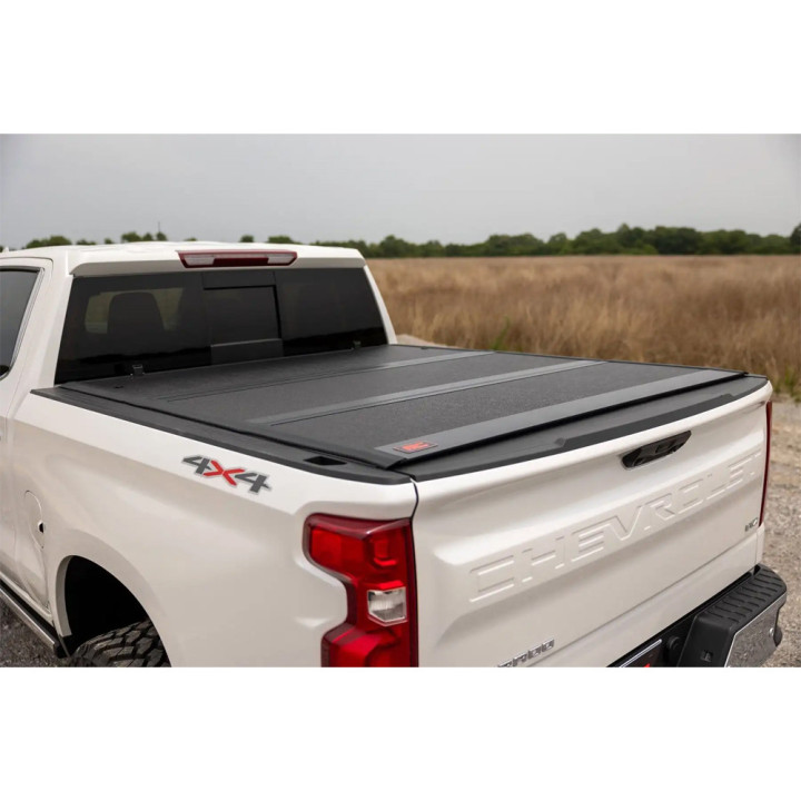 Lid Tonneau Bed Cover, Rough Country Tri-Fold, Chevrolet Silverado 1500 / GMC Sierra 1500 Bed Length 6.7 Feet 2019 - Present - E