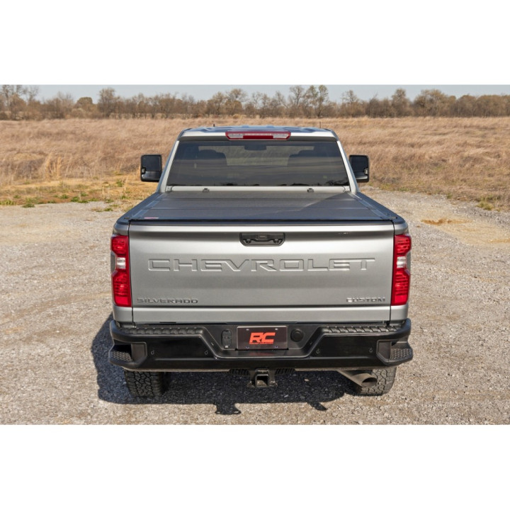 Închidere de Benă Tip Capac, Rough Country Tri-Fold, Chevrolet Colorado / GMC Canyon Lungime Benă 6.9 Feet 2014 - 2091 - EDK.ro