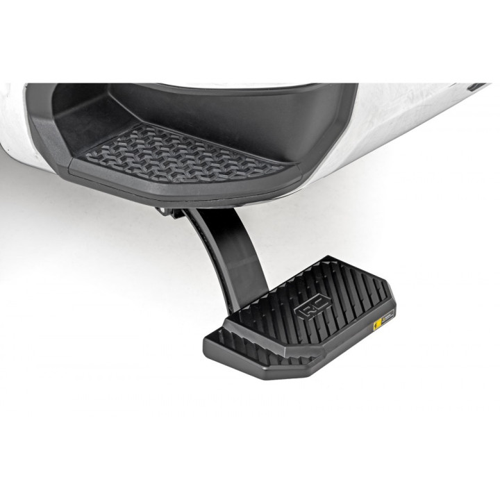Treaptă de Acces Pentru Benă, Rough Country Retractable Step, Chevrolet Silverado 2500 / Silverado 3500 / GMC Sierra 2500 / Sier