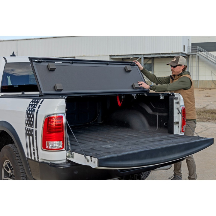 Lid Tonneau Bed Cover, Rough Country Tri-Fold, Dodge RAM 1500 Bed Length 5.7 Feet 2009 - Present - EDK.ro