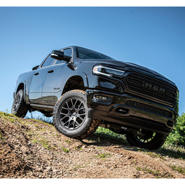 Suspension Lift Kit Air Ride with Fox Shock Absorbers, BDS Suspension Standard Bore Lift 4 Inch, Dodge RAM 1500 2019 - 2024 - ED