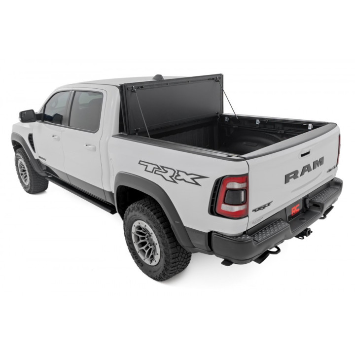 Închidere de Benă Tip Capac, Rough Country Tri-Fold, Chevrolet Colorado / GMC Canyon Lungime Benă 6.4 Feet 2014 - 2087 - EDK.ro