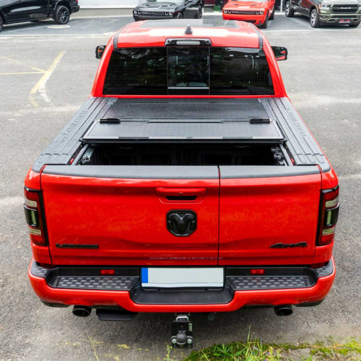 Închidere de Benă Tip Capac, OFD Tri-Fold, Dodge RAM 1500 2019 - Prezent - EDK.ro
