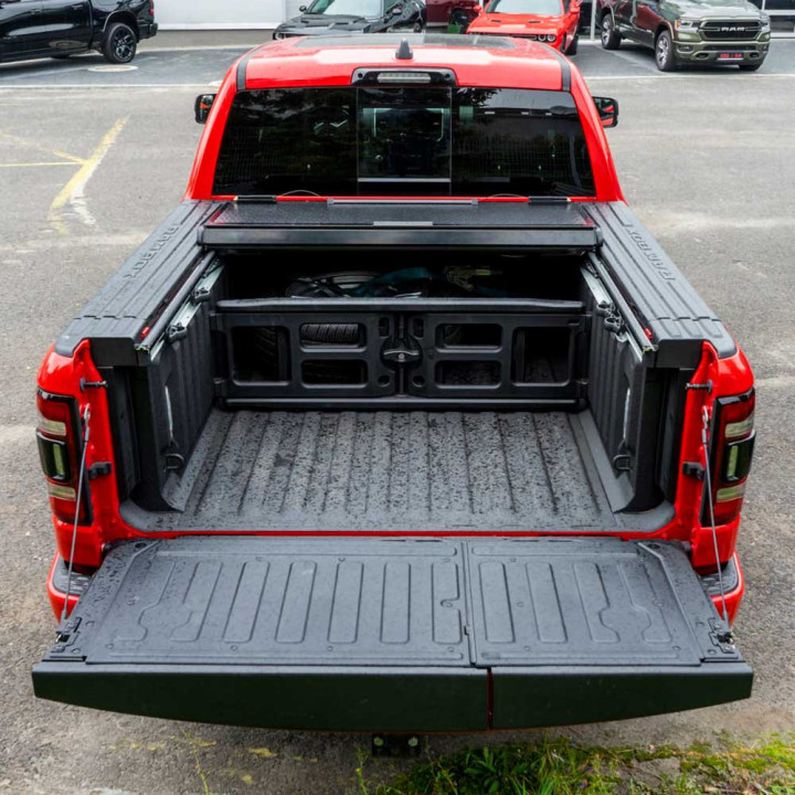 Închidere de Benă Tip Capac, OFD Tri-Fold, Dodge RAM 1500 2019 - Prezent - EDK.ro