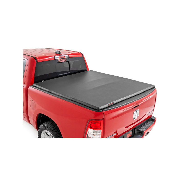 Închidere de Benă Tip Prelată, Rough Country Tri-Fold, Dodge RAM 1500 Lungime Benă 5.7 Feet 2014 - Prezent - EDK.ro
