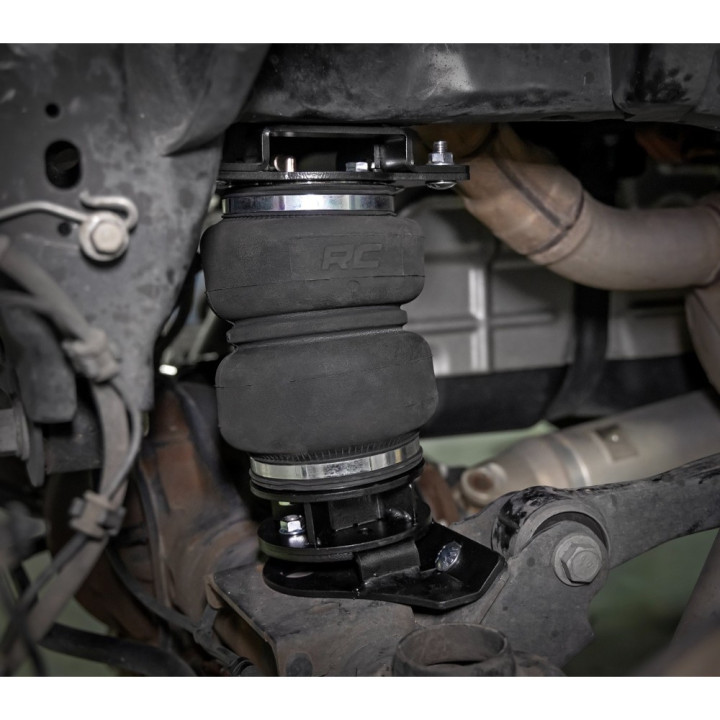 Rear Air Spring Kit /W Compressor, Rough Country Lift 6 Inch, Dodge RAM 1500 2019 - Present - EDK.ro