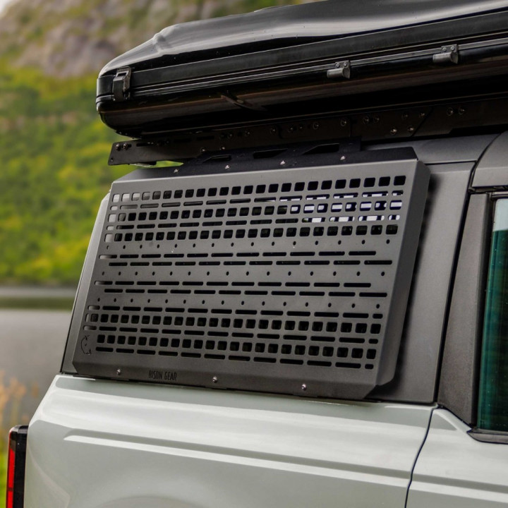 Panou MOLLE Extern Drept, Bison Gear, Ford Bronco 2021 - Prezent - EDK.ro