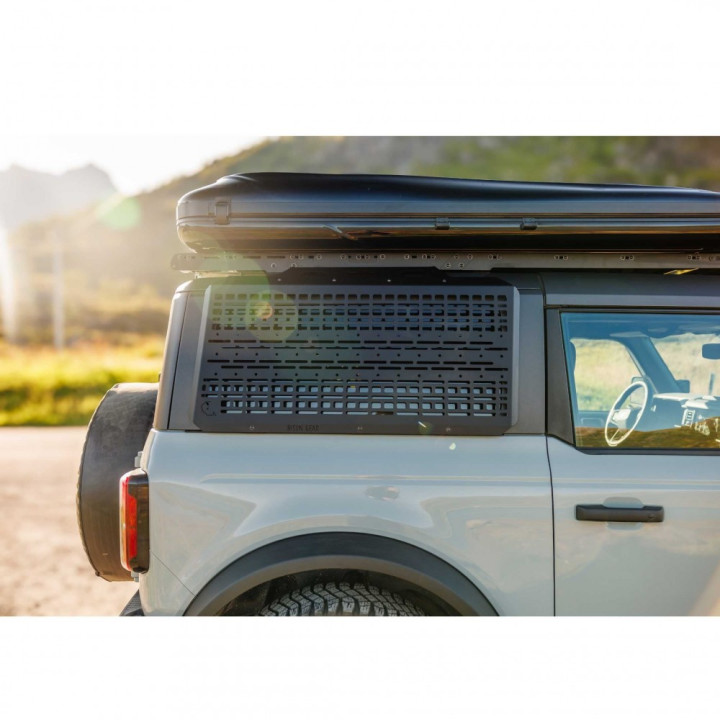 Panou MOLLE Extern Drept, Bison Gear, Ford Bronco 2021 - Prezent - EDK.ro