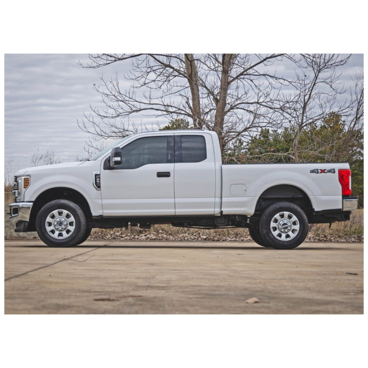 Electric Side Steps, Rough Country HT-Series, Ford F-150 / F-250 / F-350 2015 - Present - EDK.ro