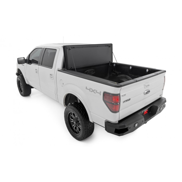 Închidere de Benă Tip Capac, Rough Country Tri-Fold, Ford F-150 Lungime Benă 6.7 Feet 2004 - Prezent - EDK.ro