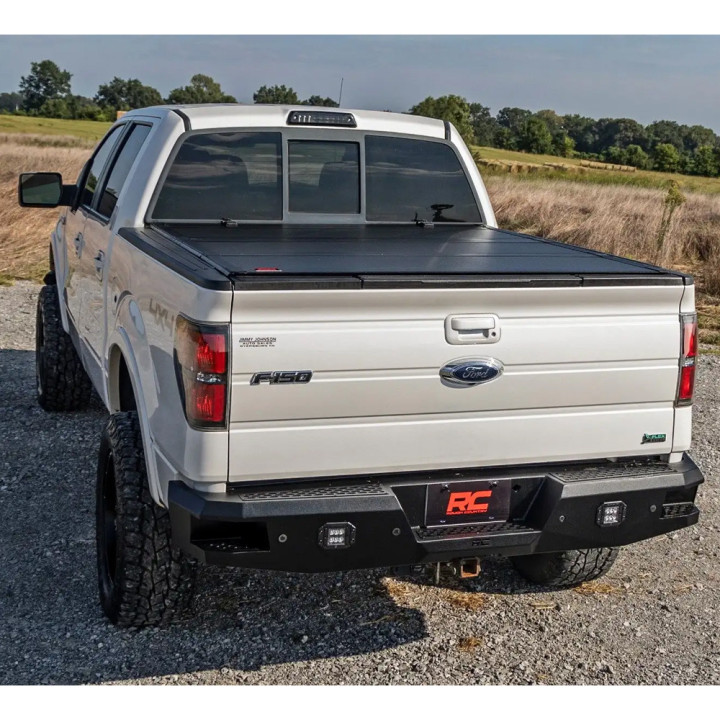 Închidere de Benă Tip Capac, Rough Country Tri-Fold, Ford F-150 Lungime Benă 5.7 Feet 2004 - 2014 - EDK.ro
