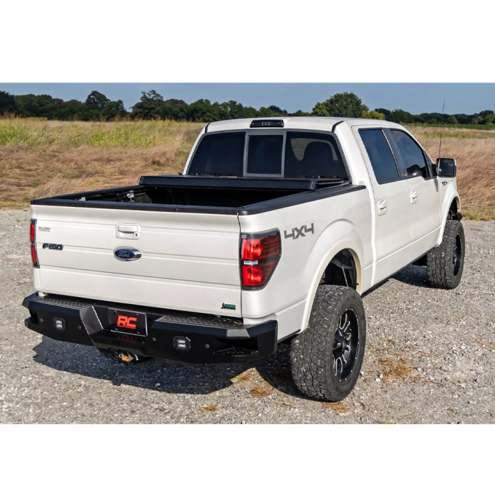 Închidere de Benă Tip Capac, Rough Country Tri-Fold, Ford F-150 Lungime Benă 5.7 Feet 2004 - 2014 - EDK.ro