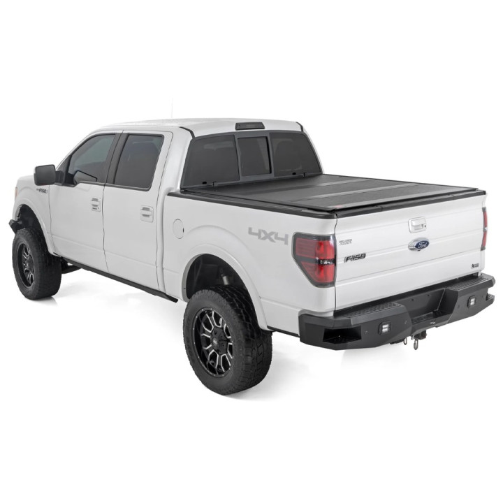 Închidere de Benă Tip Capac, Rough Country Tri-Fold, Ford F-150 Raptor Lungime Benă 5.7 Feet 2004 - Prezent - EDK.ro