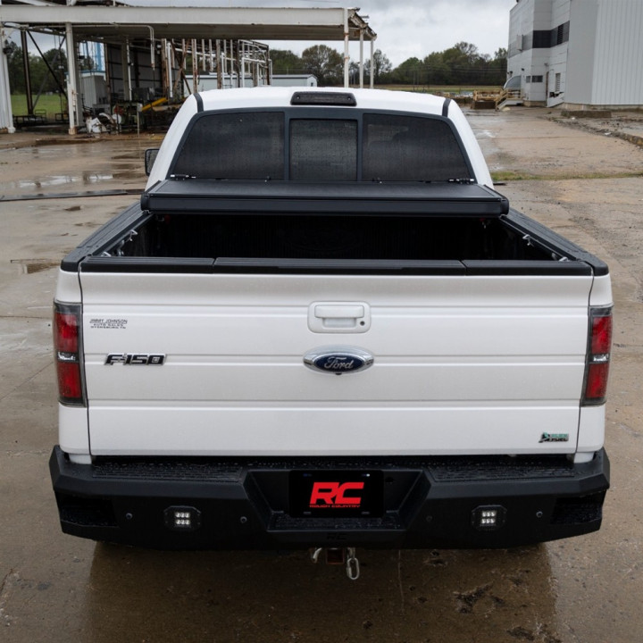 Închidere de Benă Tip Capac, Rough Country Tri-Fold, Ford F-150 Raptor Lungime Benă 5.7 Feet 2004 - Prezent - EDK.ro