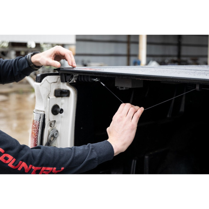 Lid Tonneau Bed Cover, Rough Country Tri-Fold, Chevrolet Colorado / GMC Canyon Bed Length 5.7 Feet 2014 - 2098 - EDK.ro