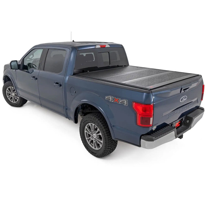Închidere de Benă Tip Capac, Rough Country Tri-Fold, Chevrolet Colorado / GMC Canyon Lungime Benă 5.7 Feet 2014 - 2099 - EDK.ro