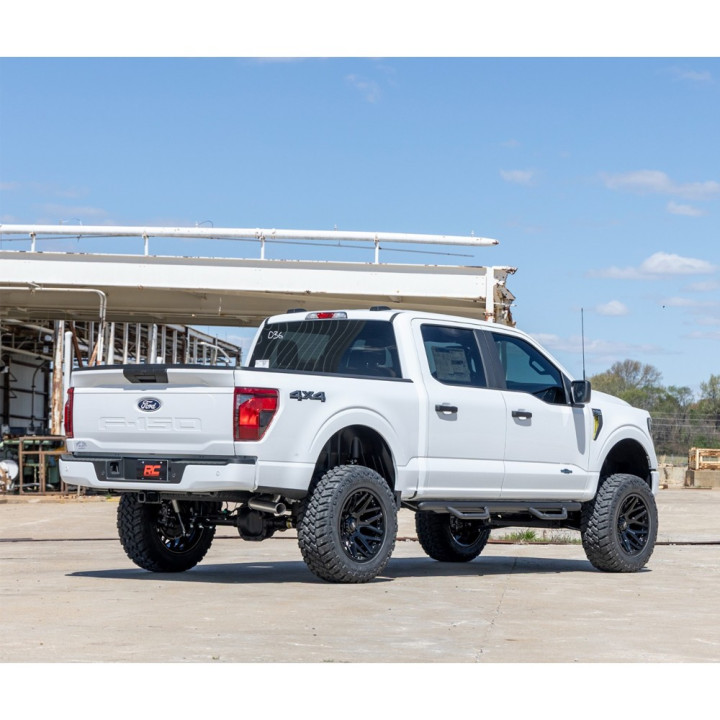 Kit Suspensie de Ridicare, Rough Country Lift 6 Inch, Ford F-150 2021 - Prezent - EDK.ro