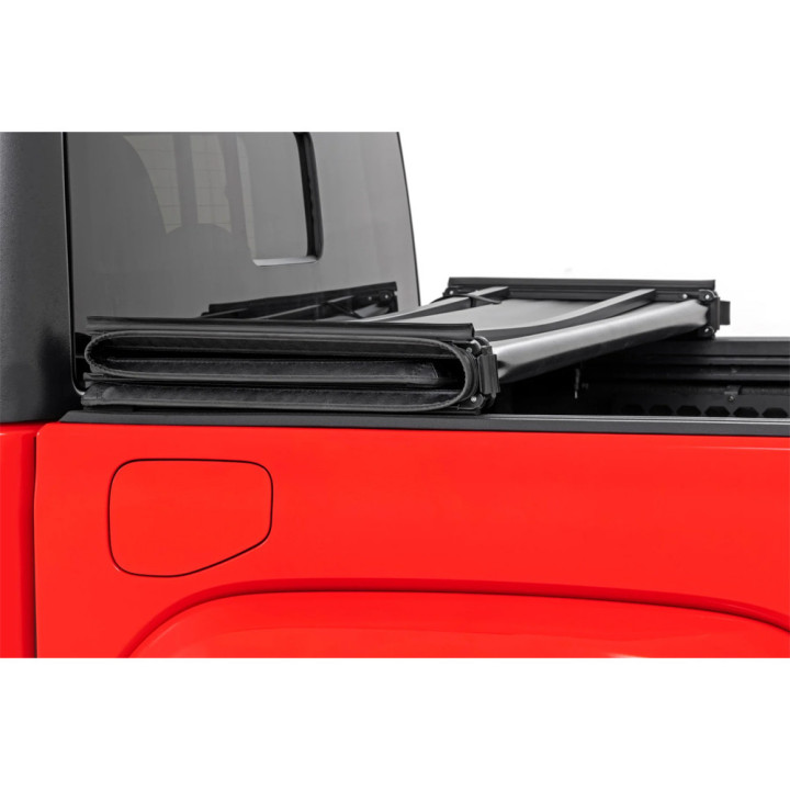 Închidere de Benă Tip Prelată, Rough Country Tri-Fold, Jeep Gladiator Lungime Benă 5.0 Feet 2019 - Prezent - EDK.ro