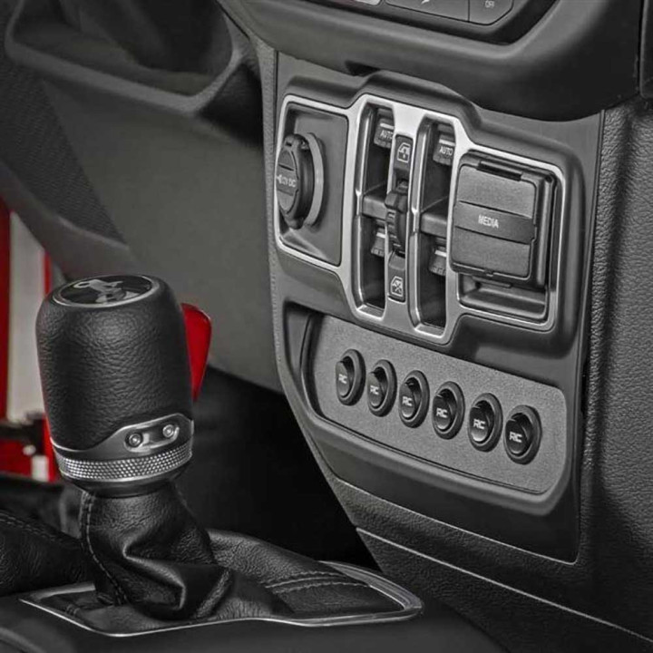 Controler de Lumini Multiple MLC6 pentru Bordul Inferior, Rough Country, Jeep Gladiator 2020 - Prezent, Jeep Wrangler 2018 - Pre