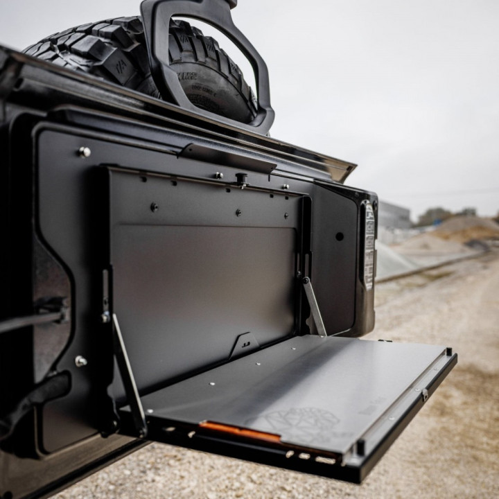 Masă Rabatabilă pentru Hayon, Bison Gear, Jeep Wrangler 2007 - Prezent - EDK.ro