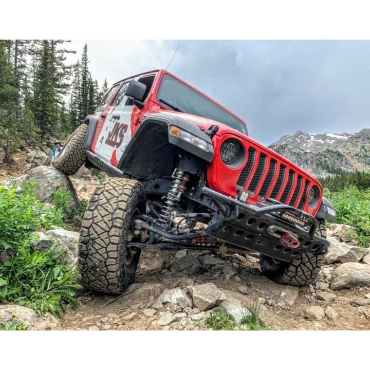 Amortizoare Spate Nitro FOX cu Kit de Conversie Rezervor, JKS Rezervor DSC Lift 2-5 Inch, Jeep Wrangler 2018 - Prezent - EDK.ro