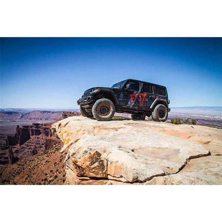 Kit Suspensie de Ridicare J-venture, JKS Lift 2.5 Inch, Jeep Wrangler 2018 - Prezent - EDK.ro