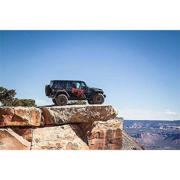 Kit Suspensie de Ridicare J-venture, JKS Lift 2.5 Inch, Jeep Wrangler 2018 - Prezent - EDK.ro