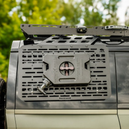 Panou MOLLE Extern Drept, Bison Gear, Land Rover Defender 2019 - Prezent - EDK.ro