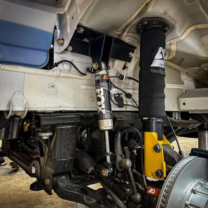Kit de Montare Amortizor Față Auxiliar, Agile Offroad, Mercedes-Benz Sprinter 2006 - Prezent - EDK.ro
