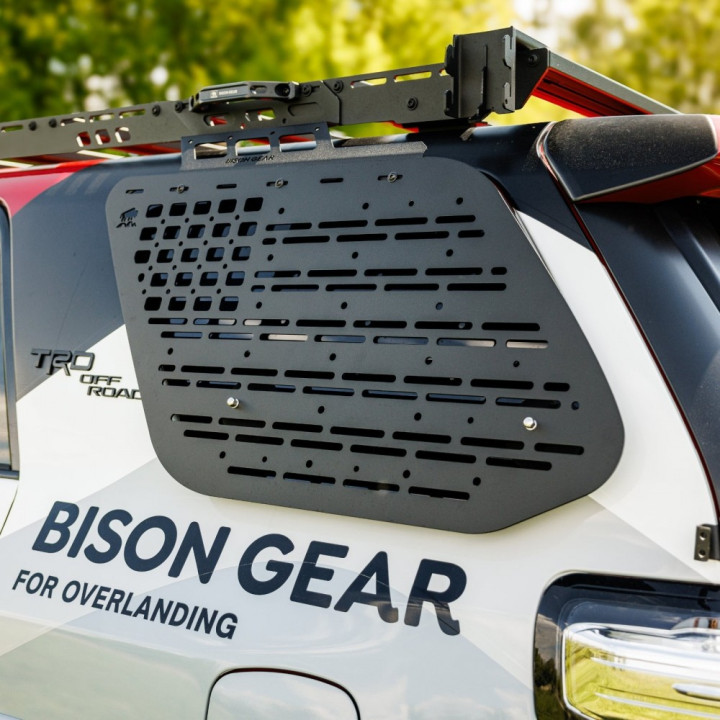 Panou MOLLE Extern Drept, Bison Gear, Toyota 4Runner 2010 - 2024 - EDK.ro