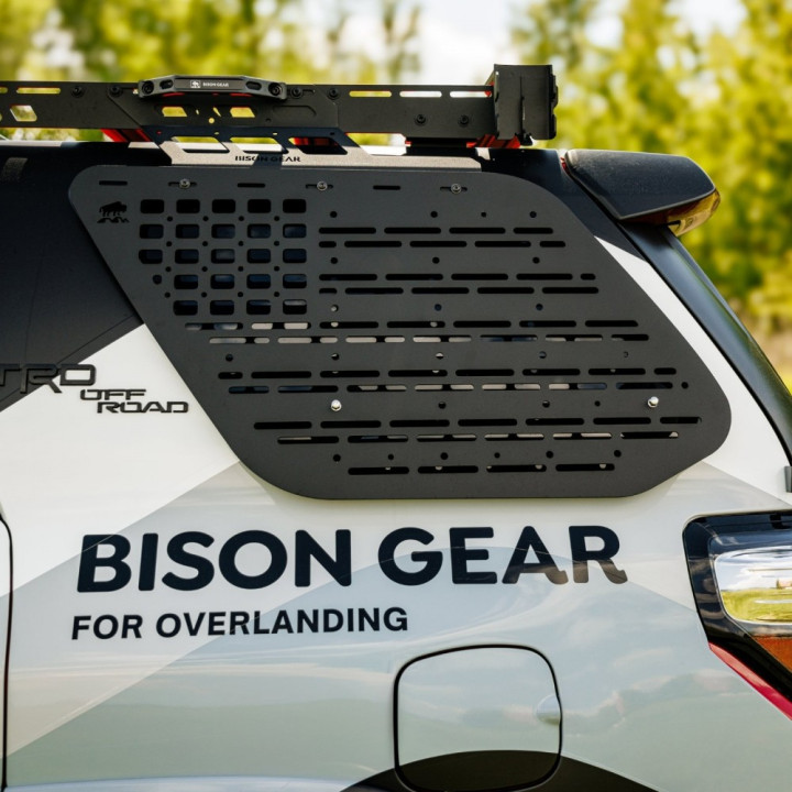 Panou MOLLE Extern Stâng, Bison Gear, Toyota 4Runner 2010 - 2024 - EDK.ro