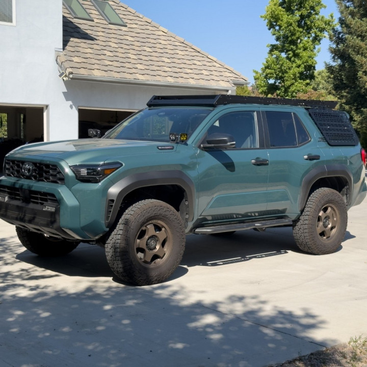 Panou MOLLE Extern Stâng, Bison Gear, Toyota 4Runner 2025 - Prezent - EDK.ro