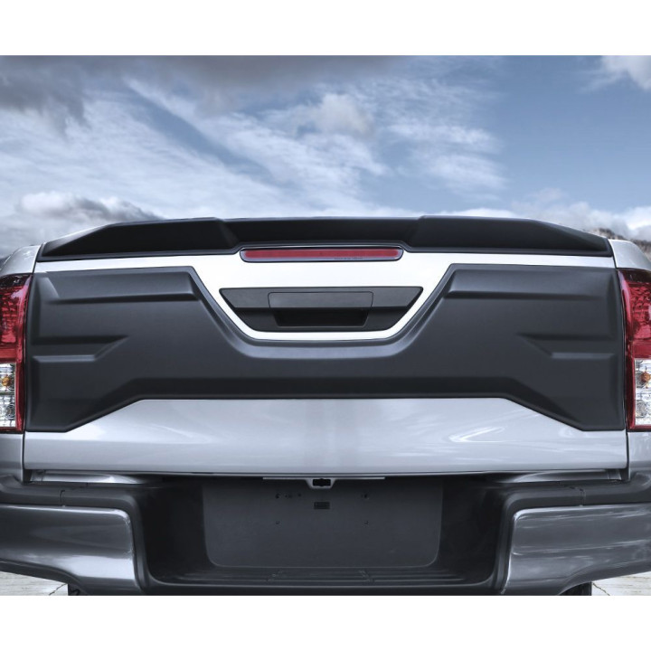 Aplicație Hayon, Air Design, Toyota Hilux 2015 - 2025 - EDK.ro