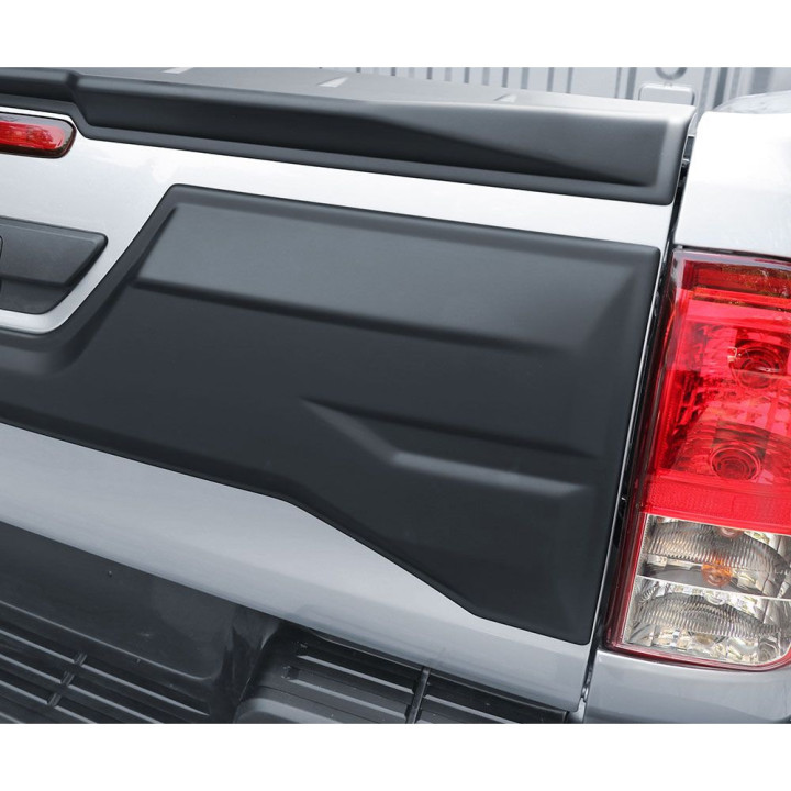 Aplicație Hayon, Air Design, Toyota Hilux 2015 - 2025 - EDK.ro