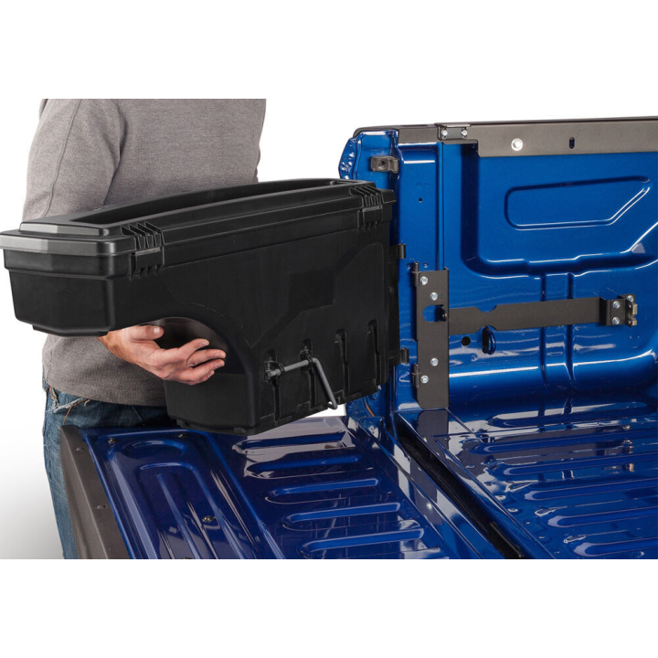 Lădiță Utilitară Pentru Benă, RealTruck UnderCover Swing Case, Toyota Hilux 2015 - 2025 - EDK.ro