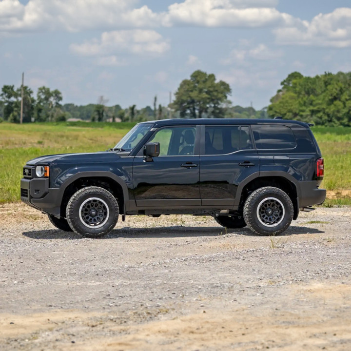 Kit de Nivelare pentru Ridicare, Rough Country Lift 1 Inch, Toyota Land Cruiser 250 2024 - Prezent - EDK.ro